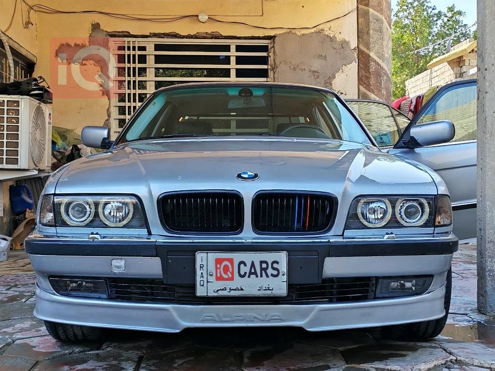 بي ام دبليو الفئة 7